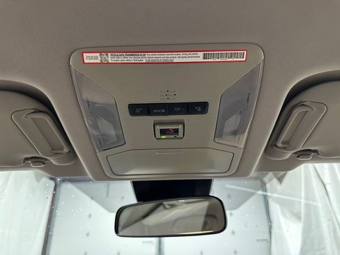 Used 2025 Toyota RAV4 XLE AWD/4WD image 40