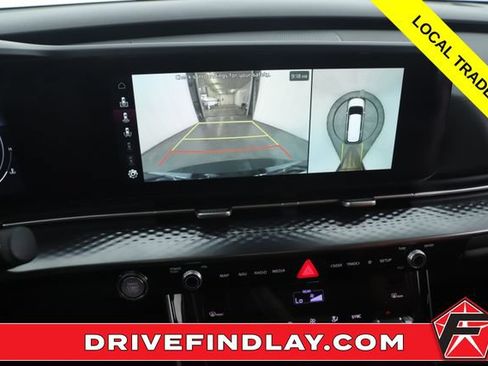 Used 2024 Kia Carnival SX Prestige FWD image 25