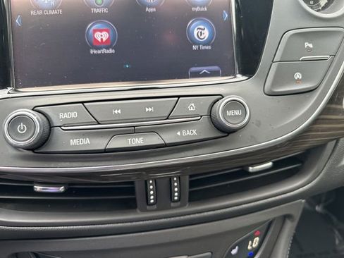 Used 2019 Buick Envision Essence AWD/4WD image 27