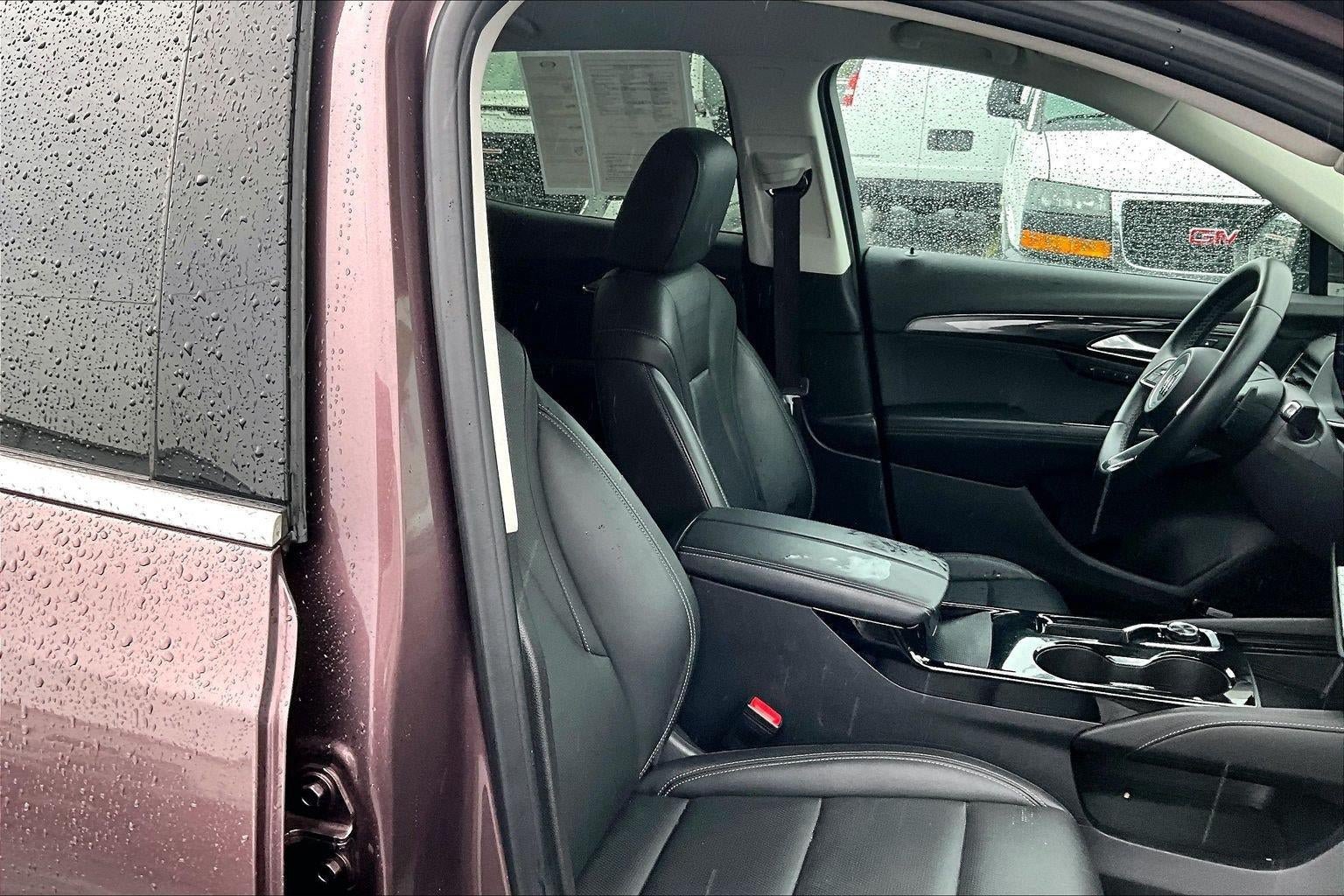 Used 2024 Buick Envision Preferred AWD/4WD image 7