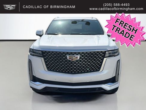 Used 2023 Cadillac Escalade Premium Luxury w/ Performance Package AWD/4WD image 2