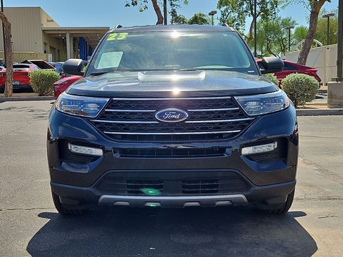 Used 2023 Ford Explorer XLT w/ Equipment Group 202A RWD image 2