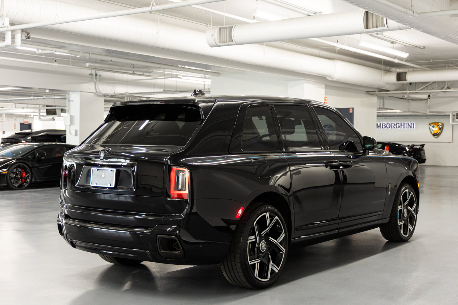 Certified 2025 Rolls-Royce Cullinan Black Badge AWD/4WD image 5