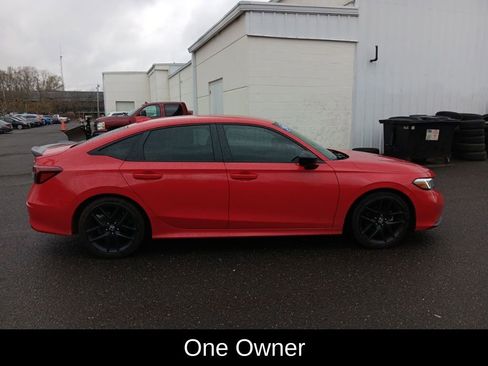 Used 2025 Honda Civic Sport image 6