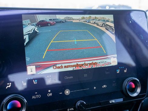 Used 2022 Lexus NX 350h AWD image 9