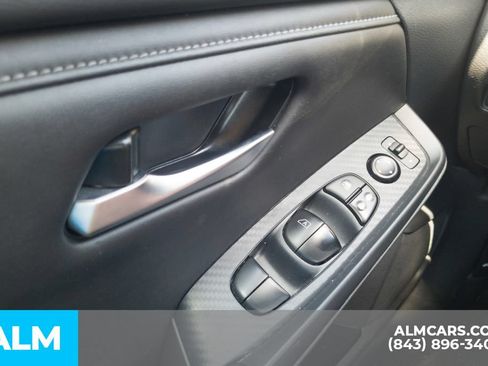 Used 2024 Nissan Sentra SV FWD image 14