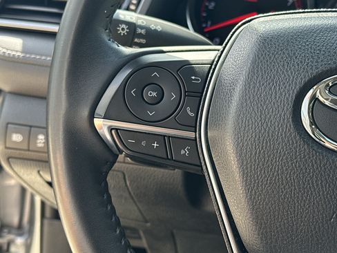 Used 2019 Toyota Camry XSE FWD image 18
