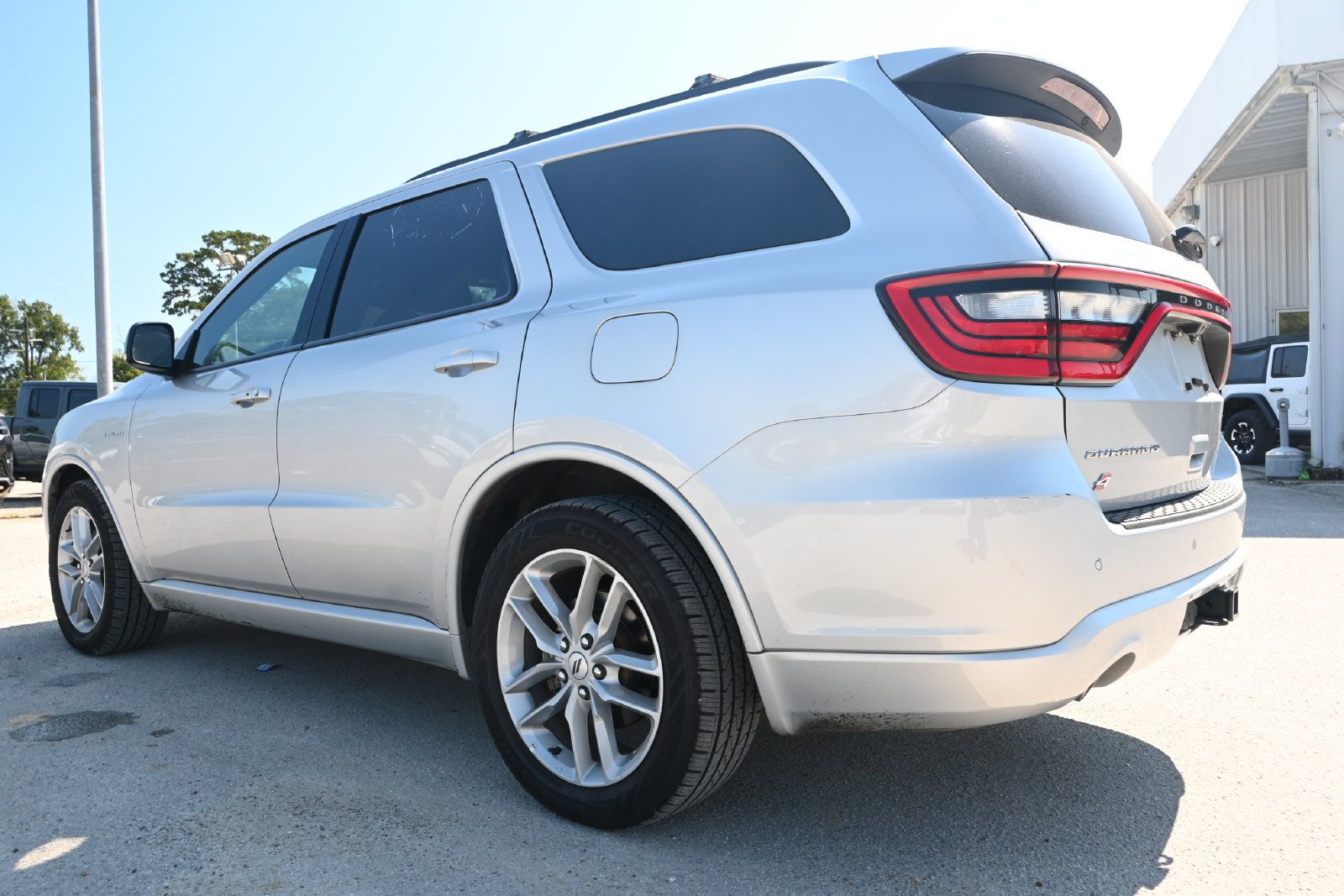 Used 2025 Dodge Durango R/T AWD/4WD image 4