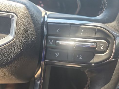 Used 2023 GMC Canyon AT4 w/ AT4 Premium Package AWD/4WD image 19