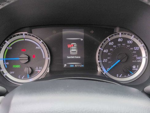 Used 2022 Toyota Highlander LE AWD/4WD image 32