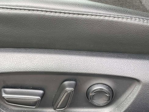 Used 2022 Toyota Camry XLE image 13