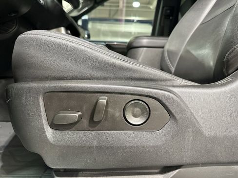 Used 2022 Chevrolet Tahoe Z71 w/ Off-Road Capability Package image 14