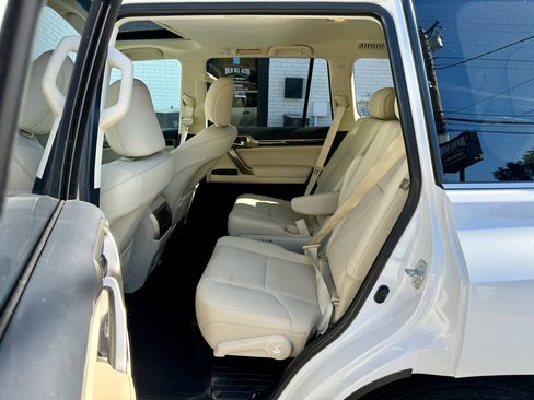 Used 2020 Lexus GX 460 Premium image 19