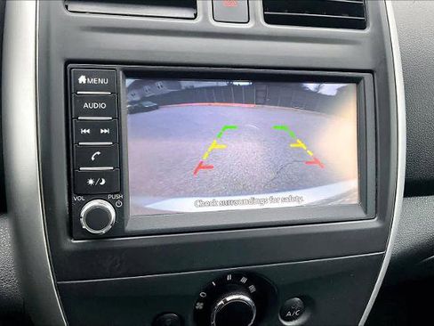 Certified 2019 Nissan Versa SV image 26