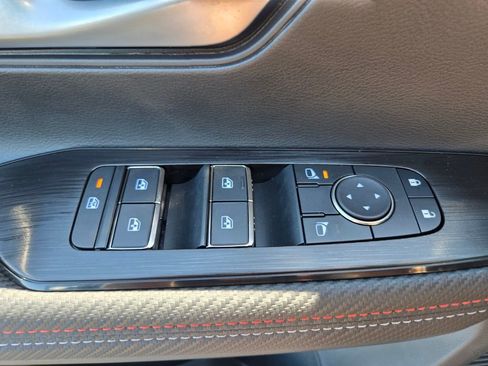 New 2026 Nissan Kicks SR w/ SR Premium Package AWD/4WD image 12