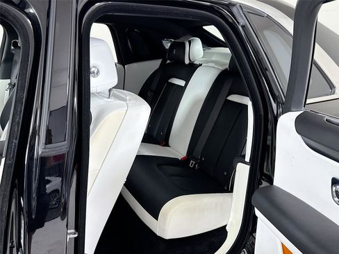 Used 2022 Rolls-Royce Ghost w/ Ghost Package image 26