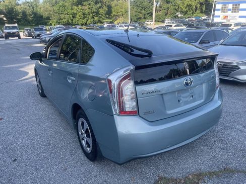 Used 2013 Toyota Prius Two FWD image 7