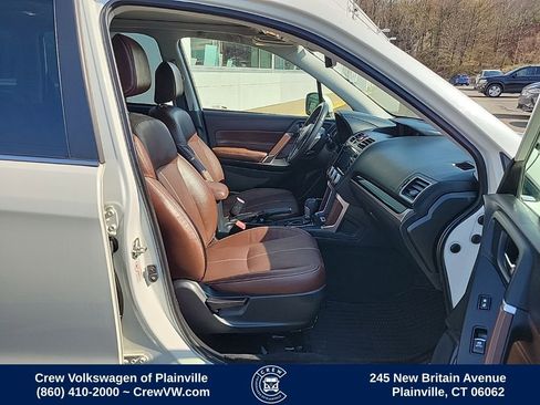 Used 2018 Subaru Forester 2.5i Touring AWD/4WD image 16