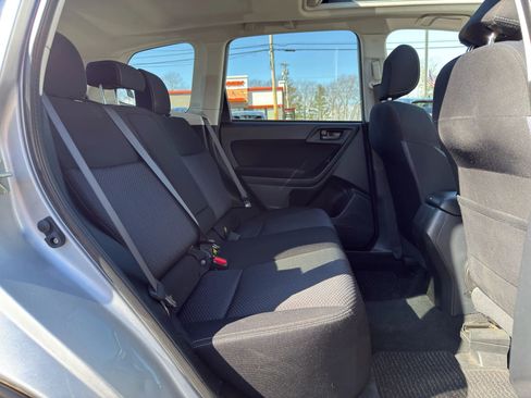 Used 2015 Subaru Forester 2.5i Premium w/ All-Weather Package image 21
