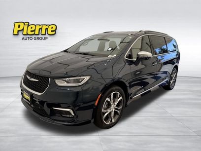 Used 2021 Chrysler Pacifica Pinnacle