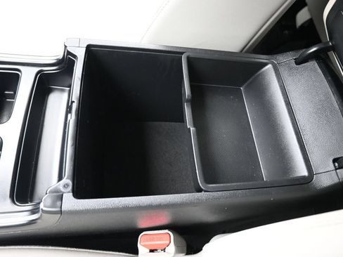 Used 2023 Kia Sorento S FWD image 26