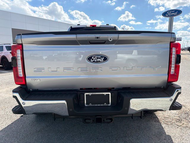 New 2027 Ford F350 Lariat w/ Lariat Premium Package AWD/4WD image 6