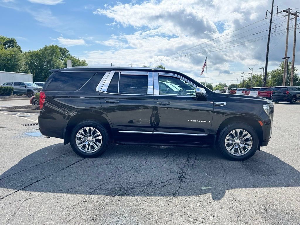 Used 2023 GMC Yukon Denali w/ Advanced Technology Package AWD/4WD image 8