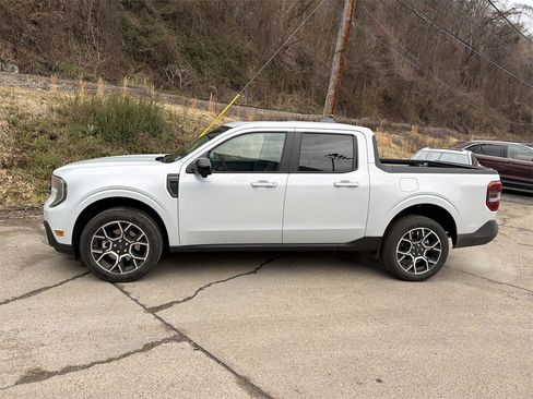 New 2026 Ford Maverick Lariat image 7