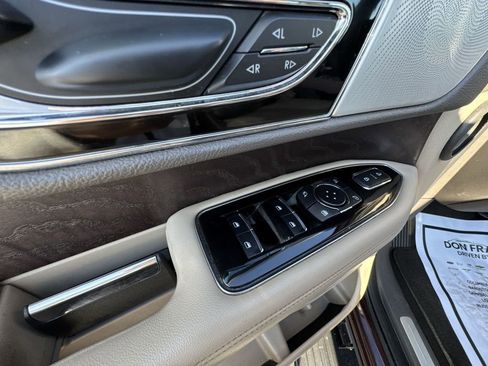 Used 2024 Lincoln Navigator Reserve w/ Equipment Group 201A image 13