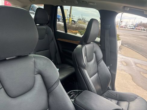 Certified 2023 Volvo XC90 B5 Plus image 34