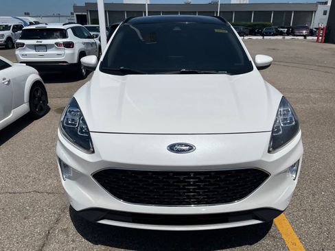 Used 2020 Ford Escape Titanium AWD/4WD image 23