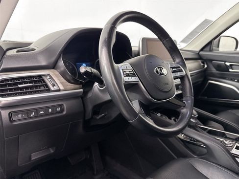 Used 2021 Kia Telluride EX w/ EX Premium Package image 4