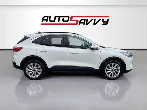 Used 2022 Ford Escape Titanium w/ Titanium Elite Package AWD/4WD image 8