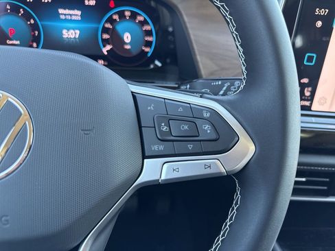 New 2026 Volkswagen Atlas SE image 36