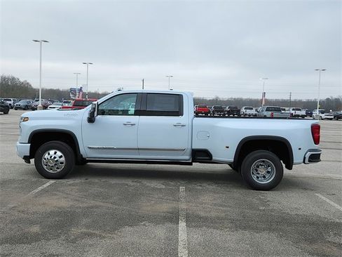 New 2026 Chevrolet Silverado 3500 High Country w/ Technology Package image 2