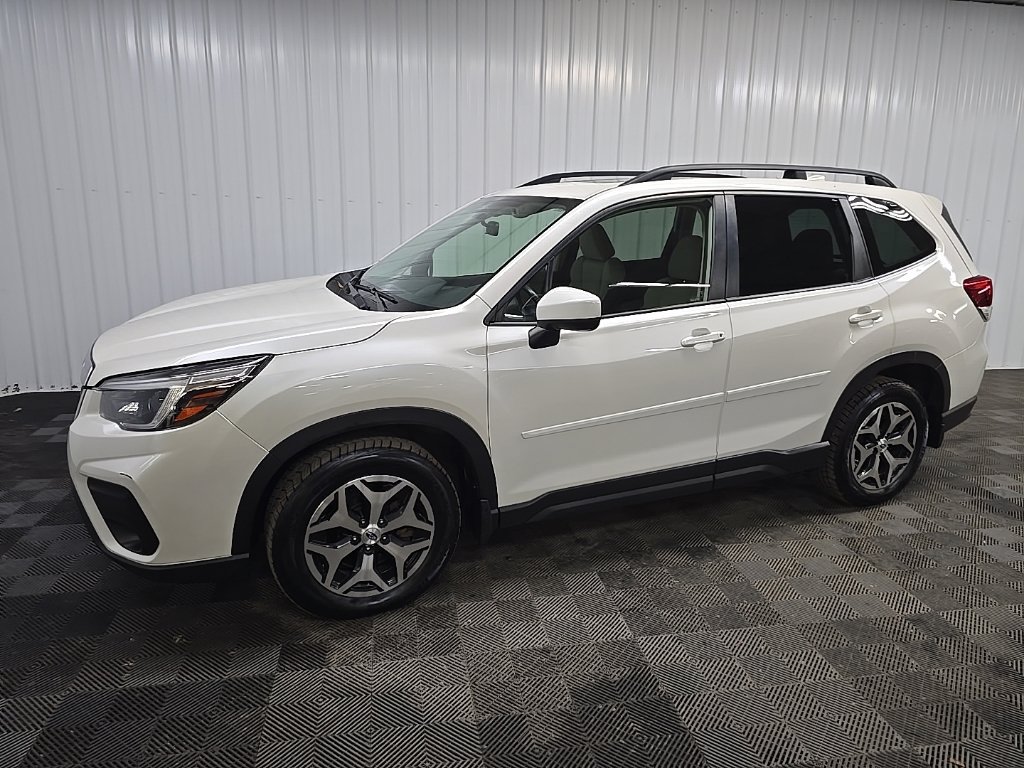 Used 2021 Subaru Forester Premium AWD/4WD image 6