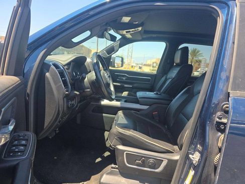 Used 2023 RAM 1500 Laramie AWD/4WD image 5