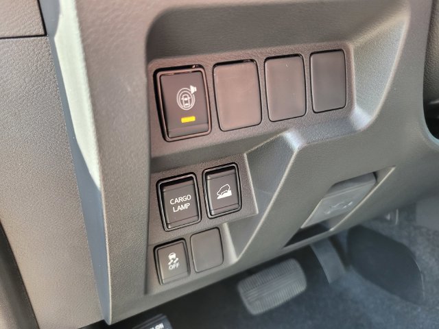 Certified 2024 Nissan Frontier SV w/ Technology Package AWD/4WD image 19
