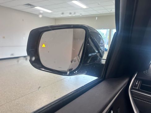 New 2025 Jeep Grand Cherokee Limited w/ Trailer Tow Package image 23