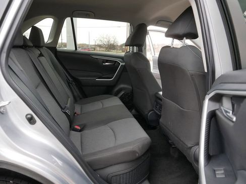 Used 2025 Toyota RAV4 XLE image 19