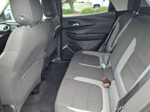 Used 2023 Chevrolet TrailBlazer LT FWD image 26