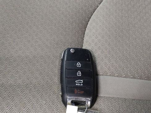 Used 2016 Kia Optima LX FWD image 32