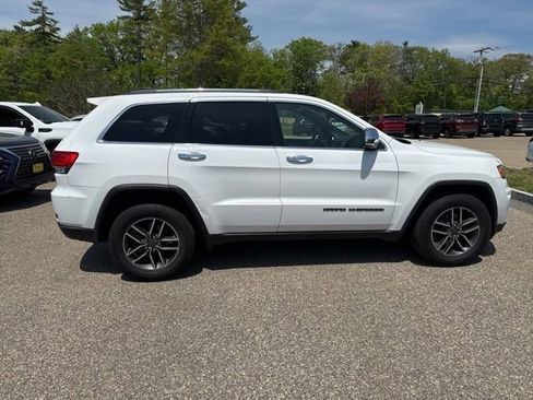 Used 2019 Jeep Grand Cherokee Limited AWD/4WD image 8