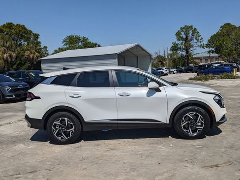 Certified 2023 Kia Sportage LX image 9
