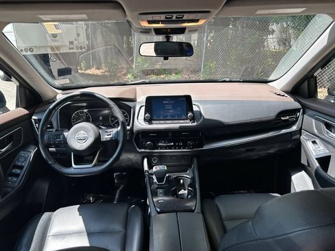 Used 2021 Nissan Rogue SV w/ Premium Package FWD image 28