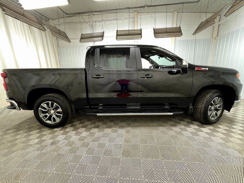 Certified 2026 Chevrolet Silverado 1500 LT image 23