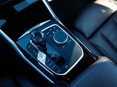 Used 2019 BMW 330i Sedan w/ Premium Package image 44