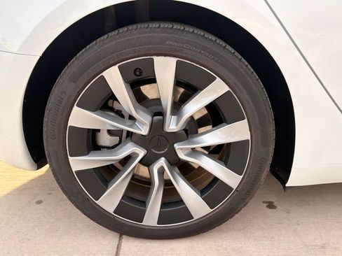Used 2024 Tesla Model 3 Long Range AWD/4WD image 4