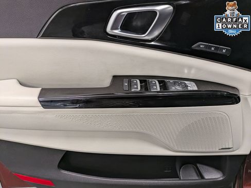 Certified 2024 Kia Carnival SX Prestige FWD image 10