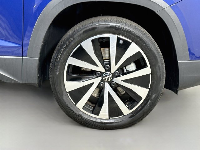 Used 2023 Volkswagen Taos SE FWD image 31